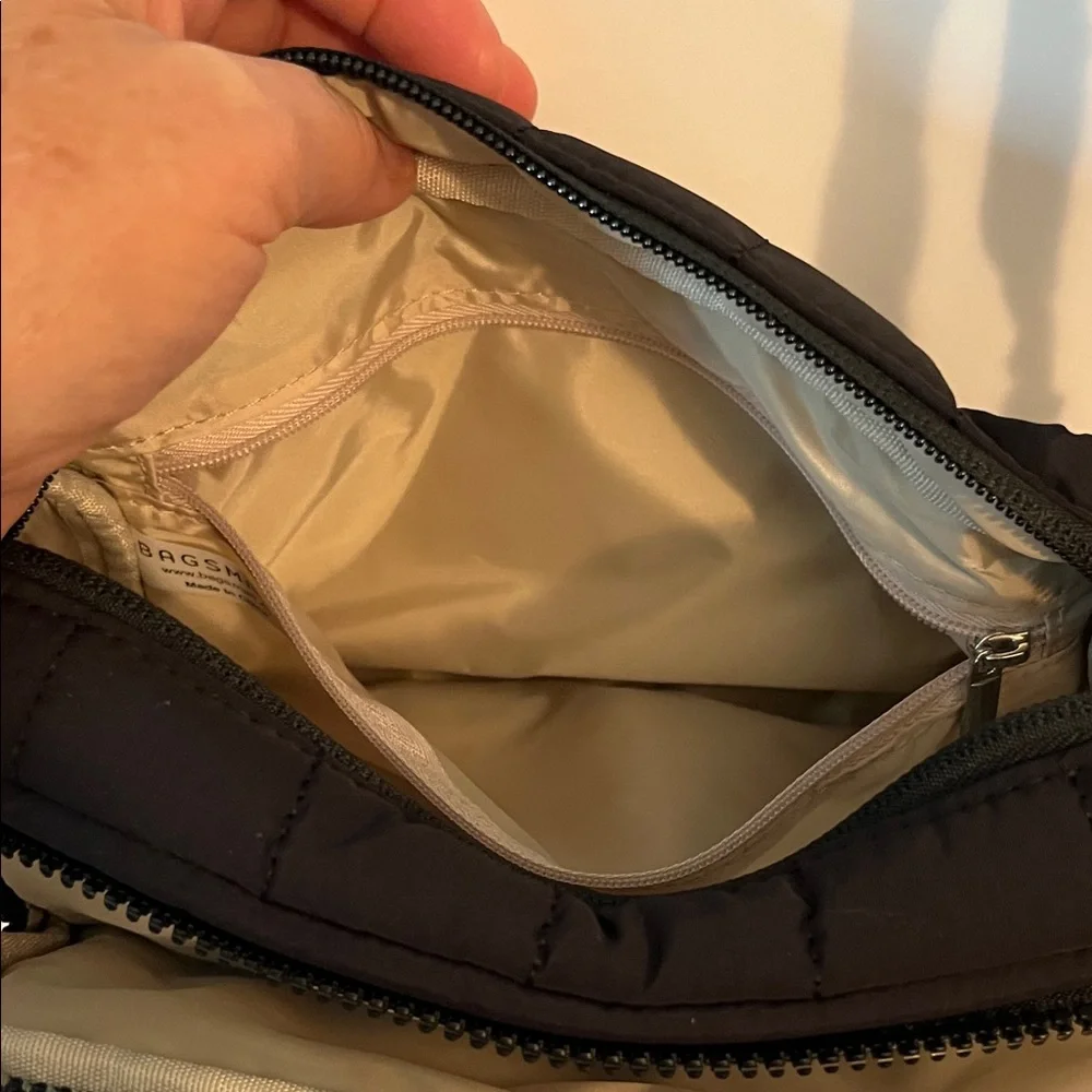 Bagsmart Puffer Black Quilted Crossbody Bag NWT